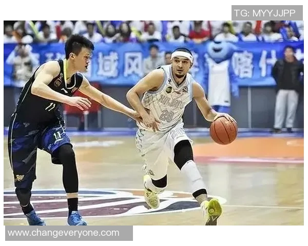 赛后分析:杭州篮球队与南京篮球队的战术灵活性与应变能力探讨 赛后分析:杭州篮球队与南京篮球队的战术灵活性与应变能力探讨