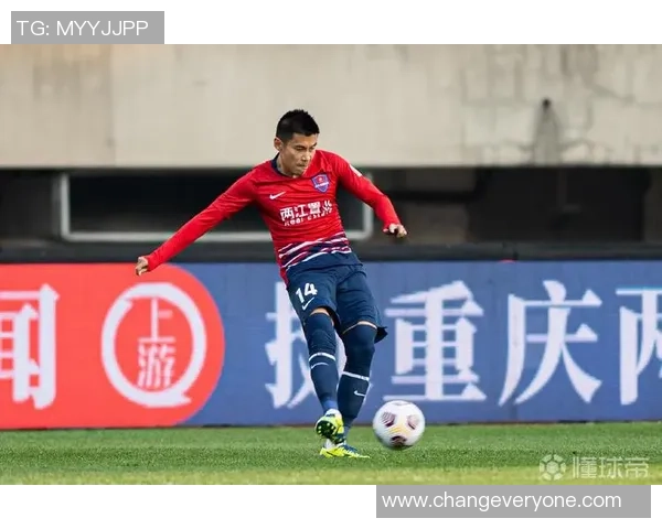 重庆排球队灵活性变革引发热议助力竞技水平提升与战术创新 重庆排球队灵活性变革引发热议助力竞技水平提升与战术创新