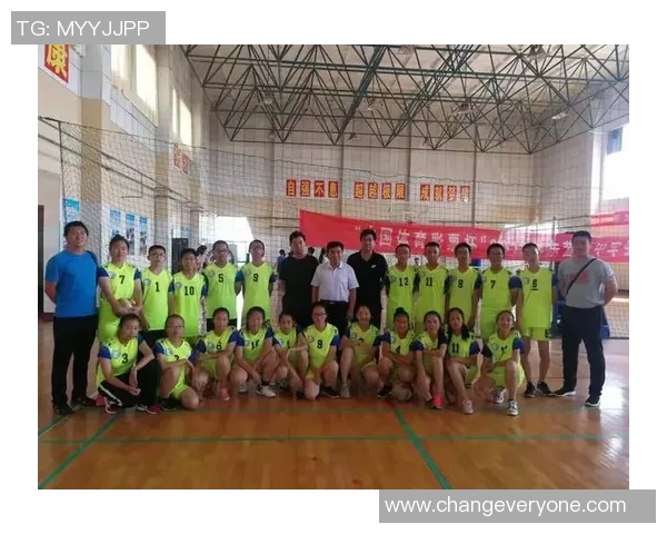 重庆排球队在邀请赛中的比赛经验与表现分析 重庆排球队在邀请赛中的比赛经验与表现分析