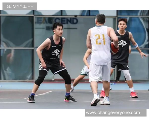 重庆篮球队的节奏解析与未来发展展望