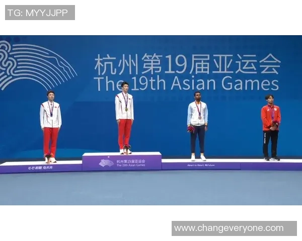 重庆羽毛球队在亚运会中的团队协作展现出色共同拼搏铸就辉煌 重庆羽毛球队在亚运会中的团队协作展现出色共同拼搏铸就辉煌