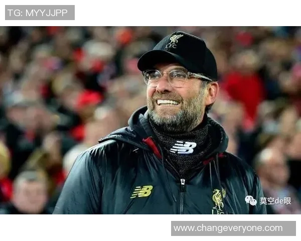 从贫困到巅峰最艰苦足球明星的奋斗历程与荣耀之路 从贫困到巅峰最艰苦足球明星的奋斗历程与荣耀之路