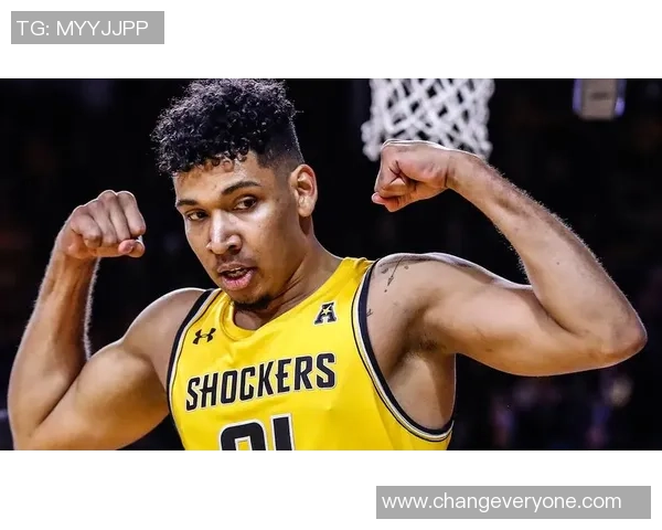 从街头小子到绿茵场传奇足球明星的奋斗与荣耀之路